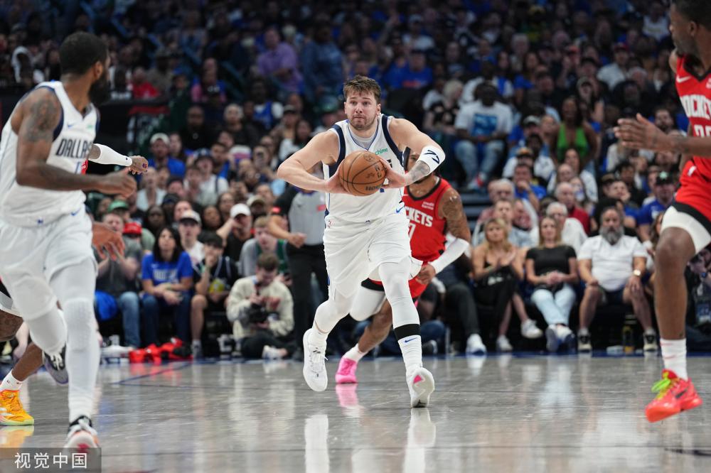 年轻球员形 年轻球员形