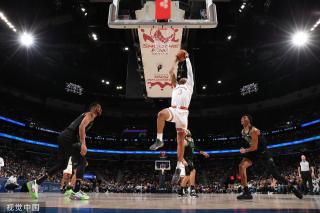 巨大影响 巨大影响