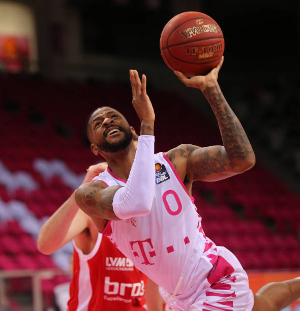 防守球员的 防守球员的